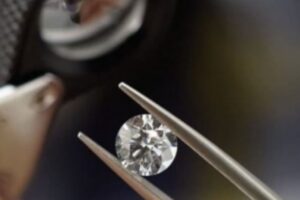 The Hidden Details Buyers Notice Before Valuing a Diamond Ring
