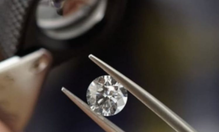 The Hidden Details Buyers Notice Before Valuing a Diamond Ring